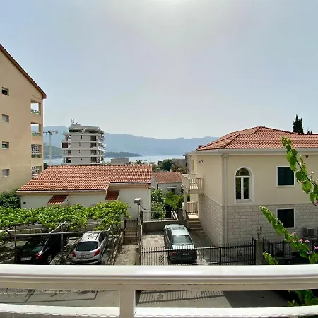 Palunko Apartment *