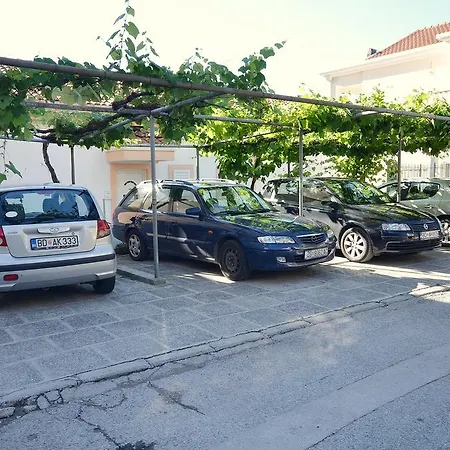 Palunko Apartment